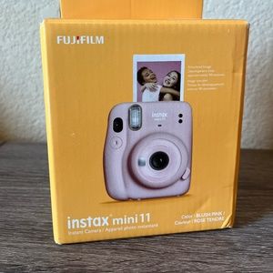 Instax mini 11 camera blush pink NIB